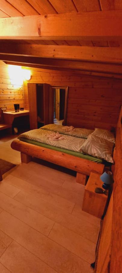 Guest House Mala Prica Zivinice Екстер'єр фото
