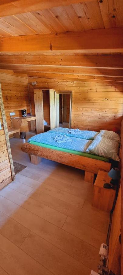 Guest House Mala Prica Zivinice Екстер'єр фото