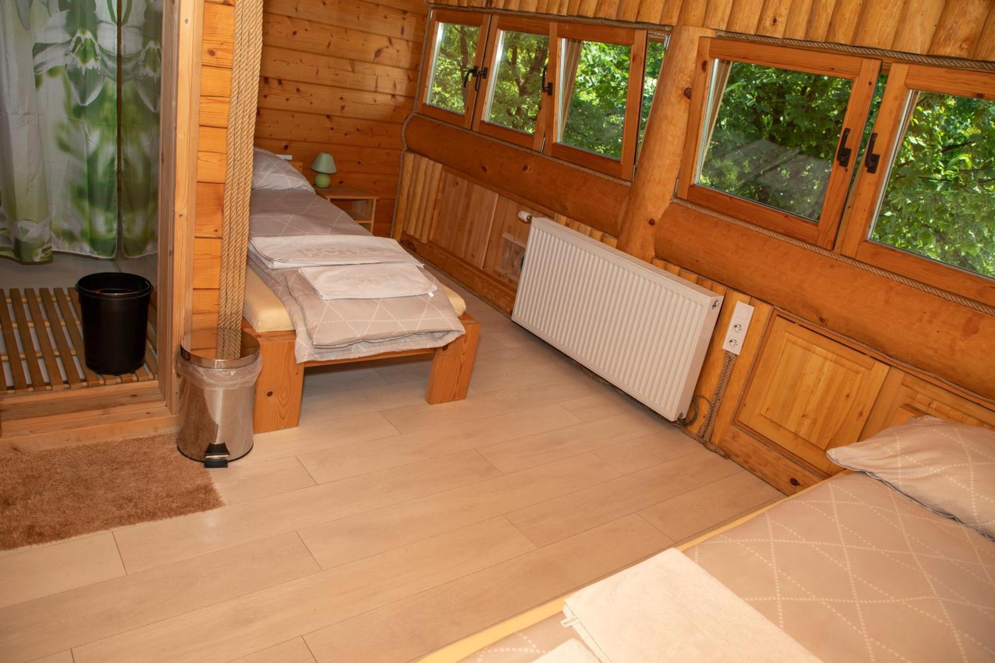 Guest House Mala Prica Zivinice Екстер'єр фото