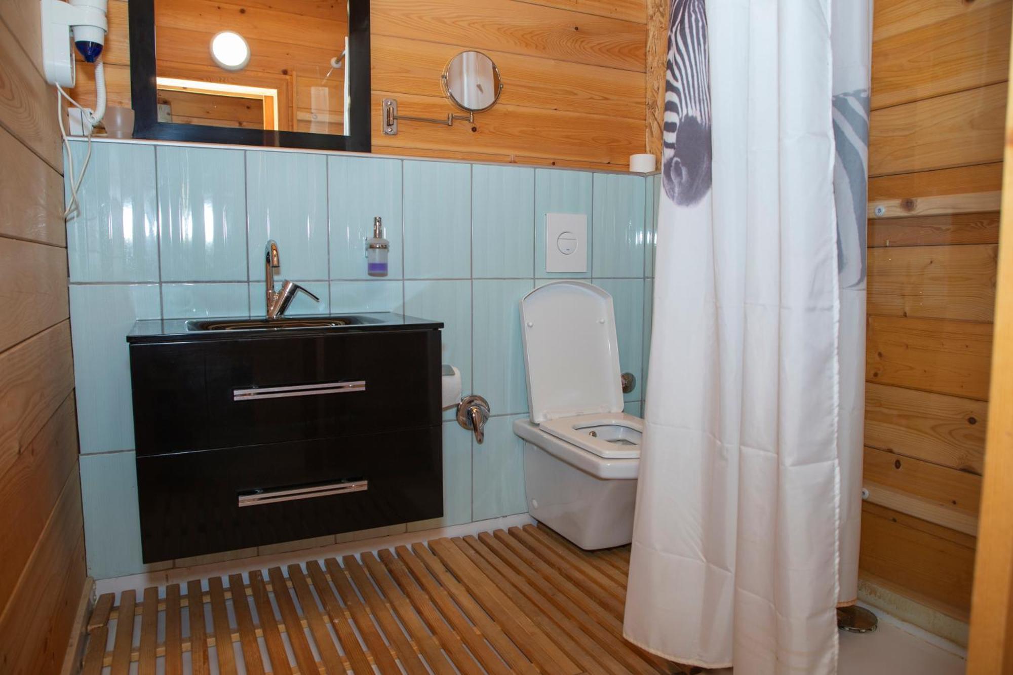Guest House Mala Prica Zivinice Екстер'єр фото